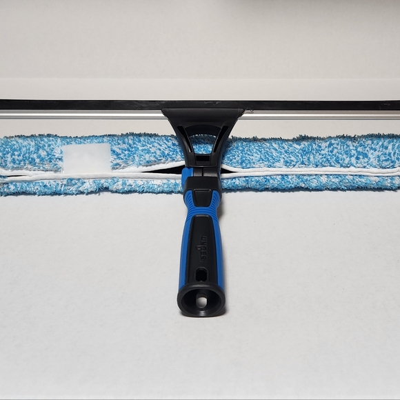 NEW UNGER 2 IN 1 SQUEEGEE & SCRUBBER 18"  WINDOW CLEANING TOOL - Picture 1 of 1